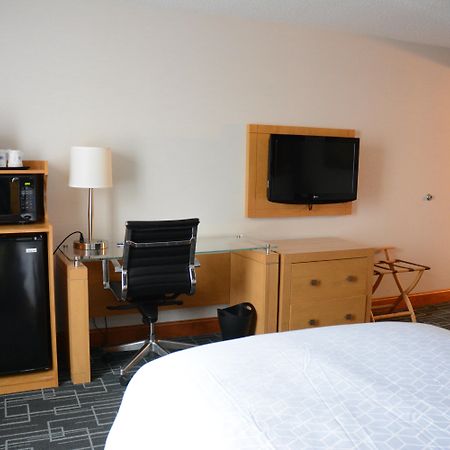 Holiday Inn Express Stamford, An Ihg Hotel Exterior foto